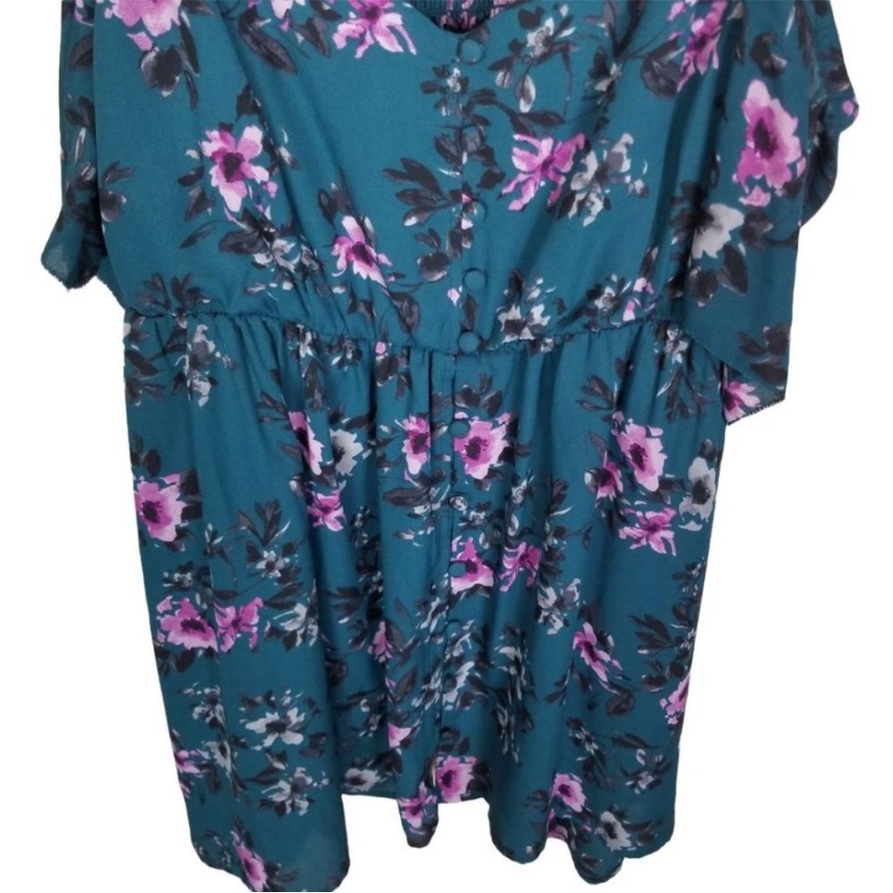 Cold Shoulder Smocked Blouse - Picture 11 of 16